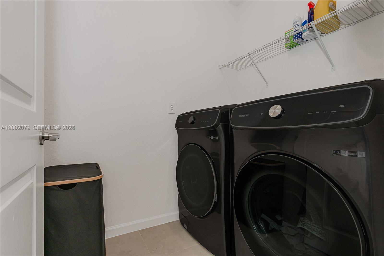 CAMBRIDGE ESTATES FIRST A - Residential Lease