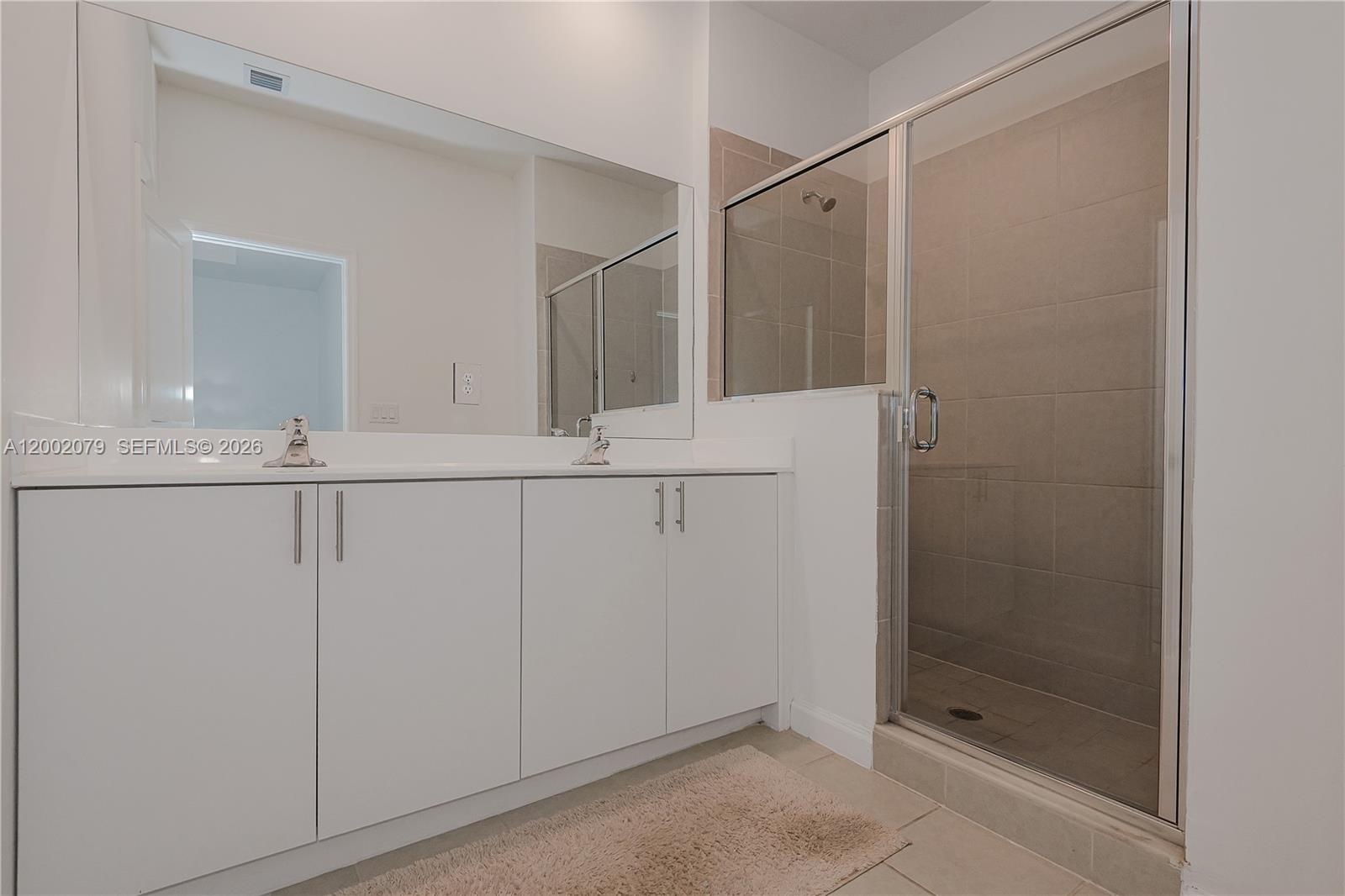 CAMBRIDGE ESTATES FIRST A - Residential Lease