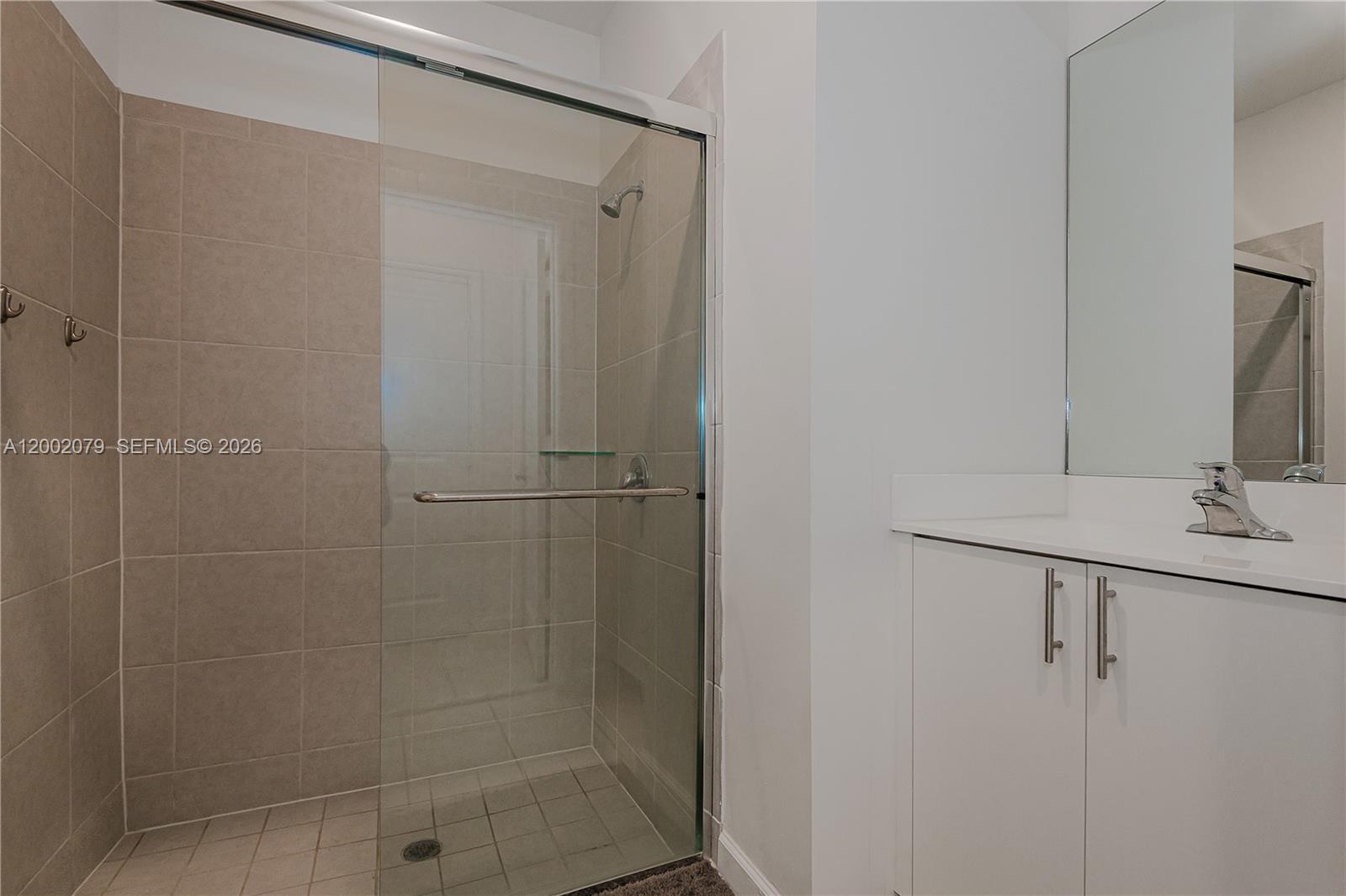 CAMBRIDGE ESTATES FIRST A - Residential Lease