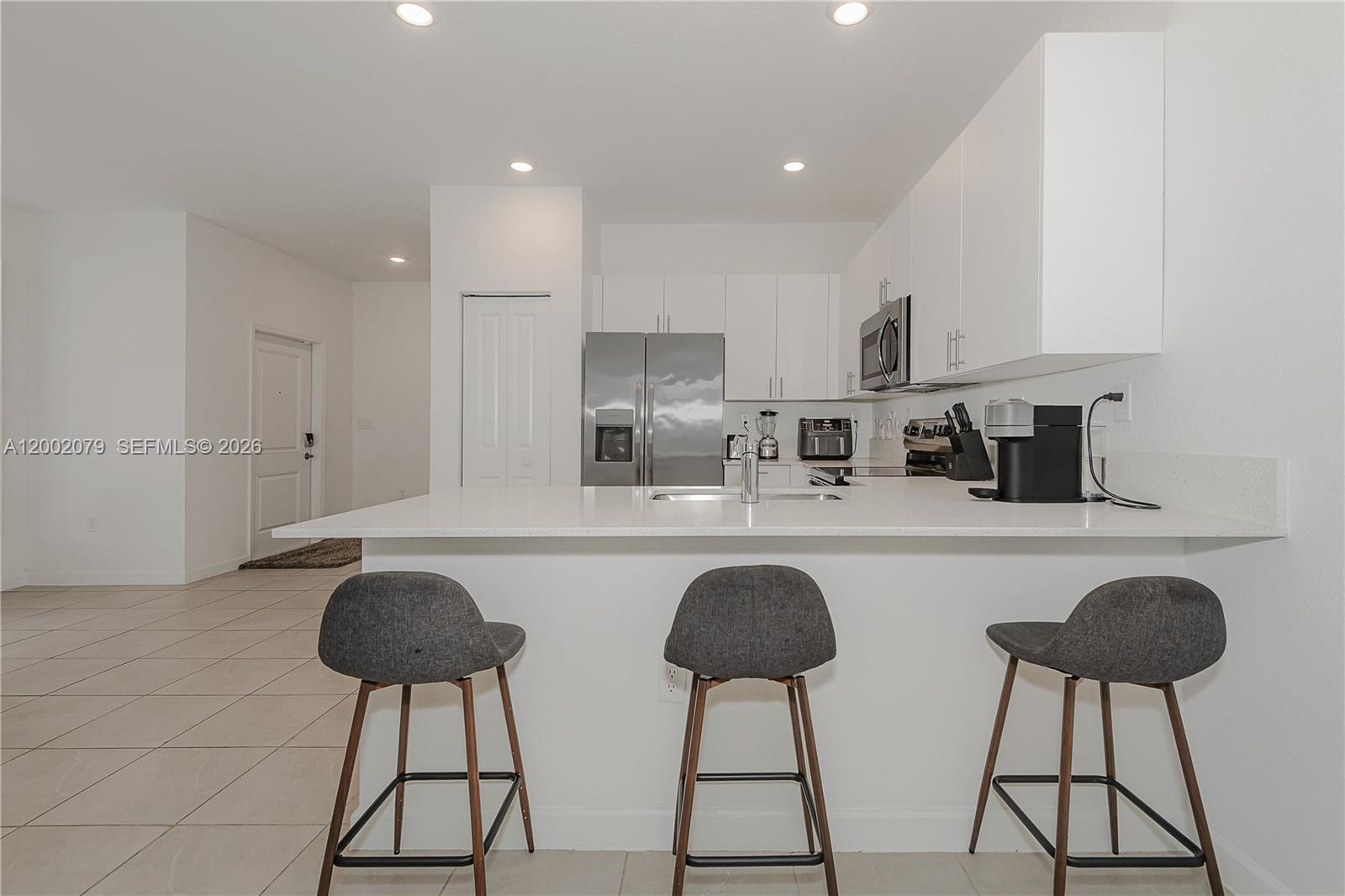 CAMBRIDGE ESTATES FIRST A - Residential Lease