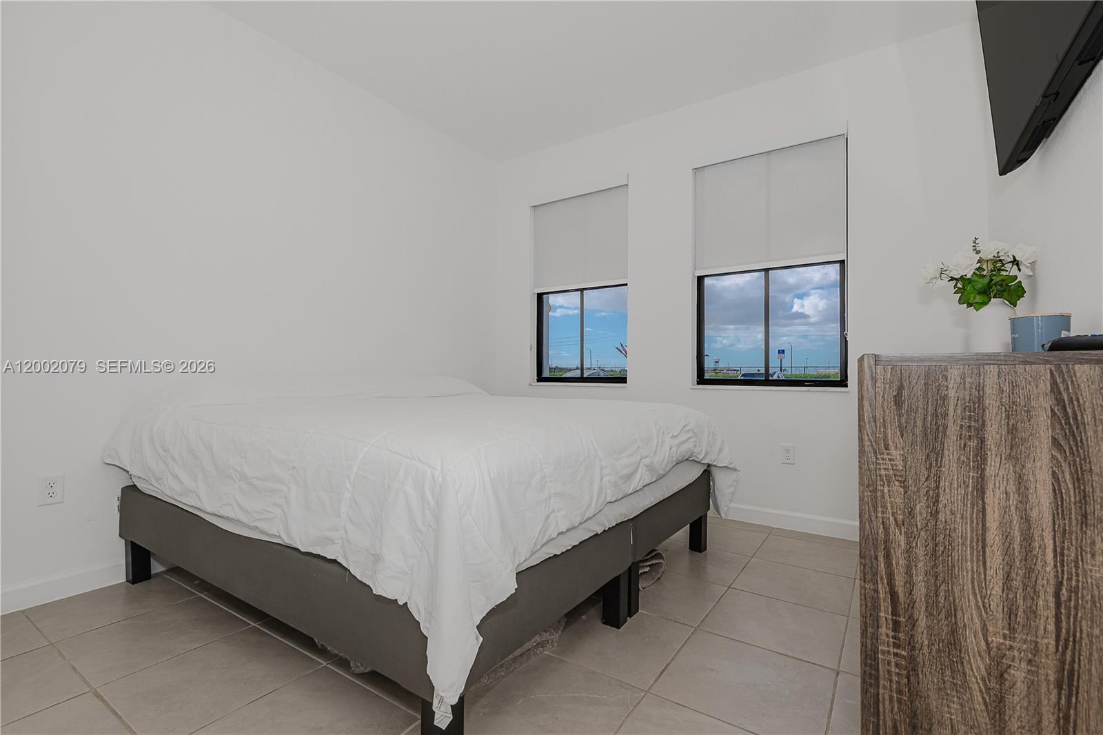 CAMBRIDGE ESTATES FIRST A - Residential Lease