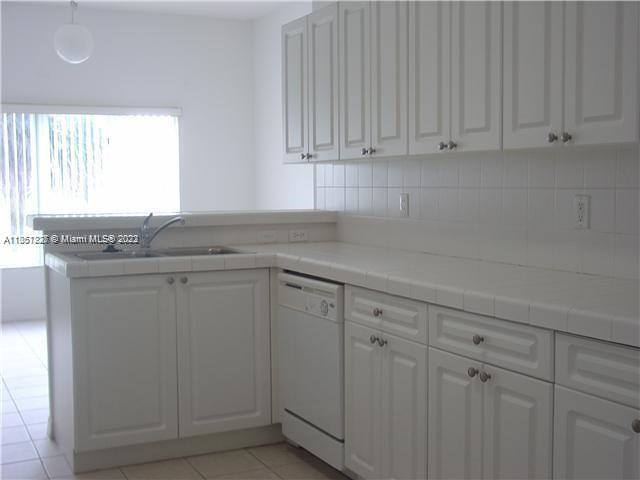 TOWNGATE NORTH - Residential