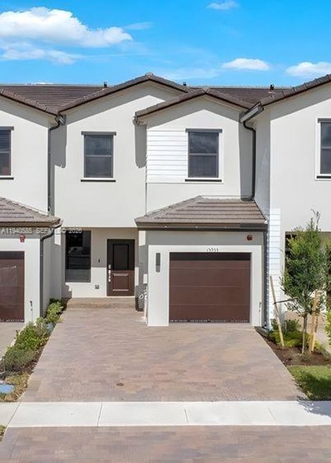 15955 SW 2nd St 15955 Pembroke Pines FL 33027