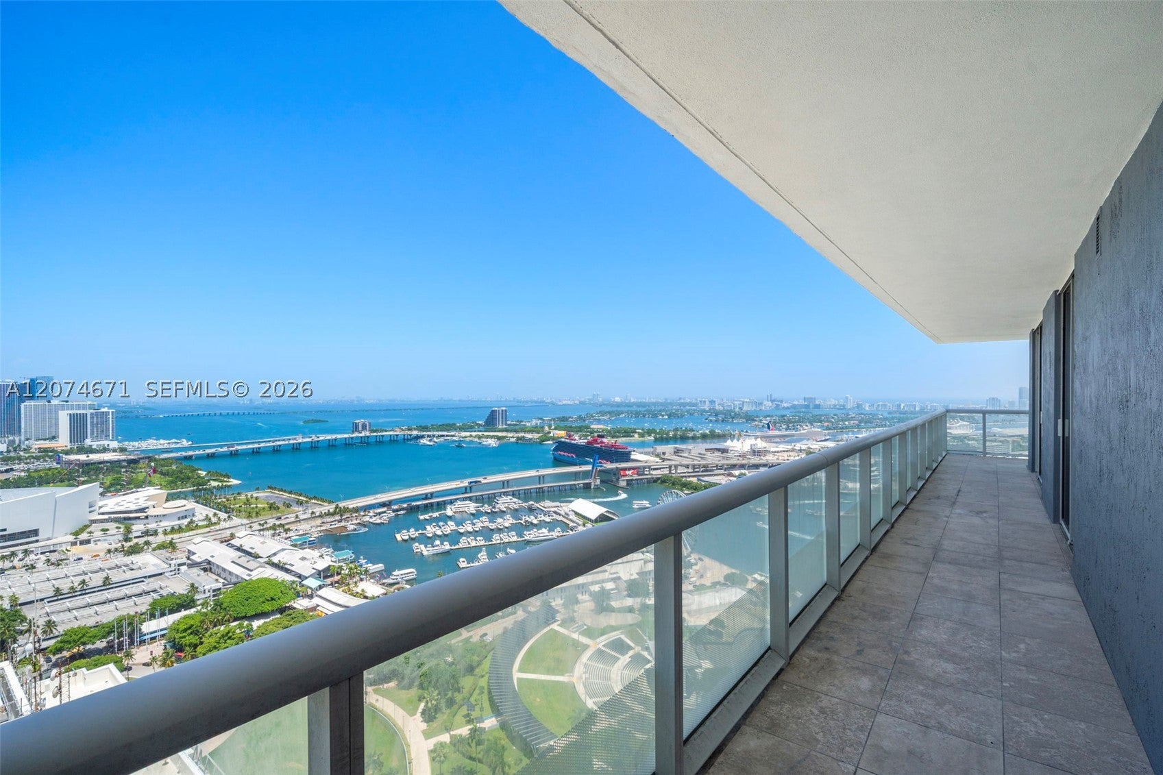 50 Biscayne Blvd 4402