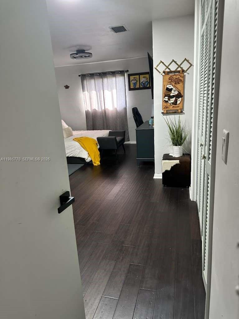 SUNSET ISLES SEC 2 - Residential