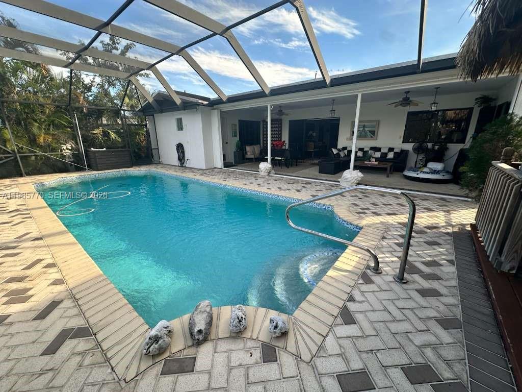 SUNSET ISLES SEC 2 - Residential