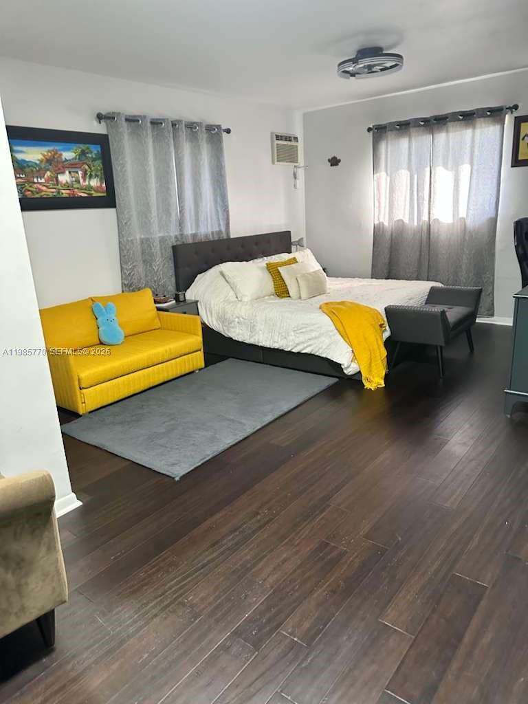 SUNSET ISLES SEC 2 - Residential