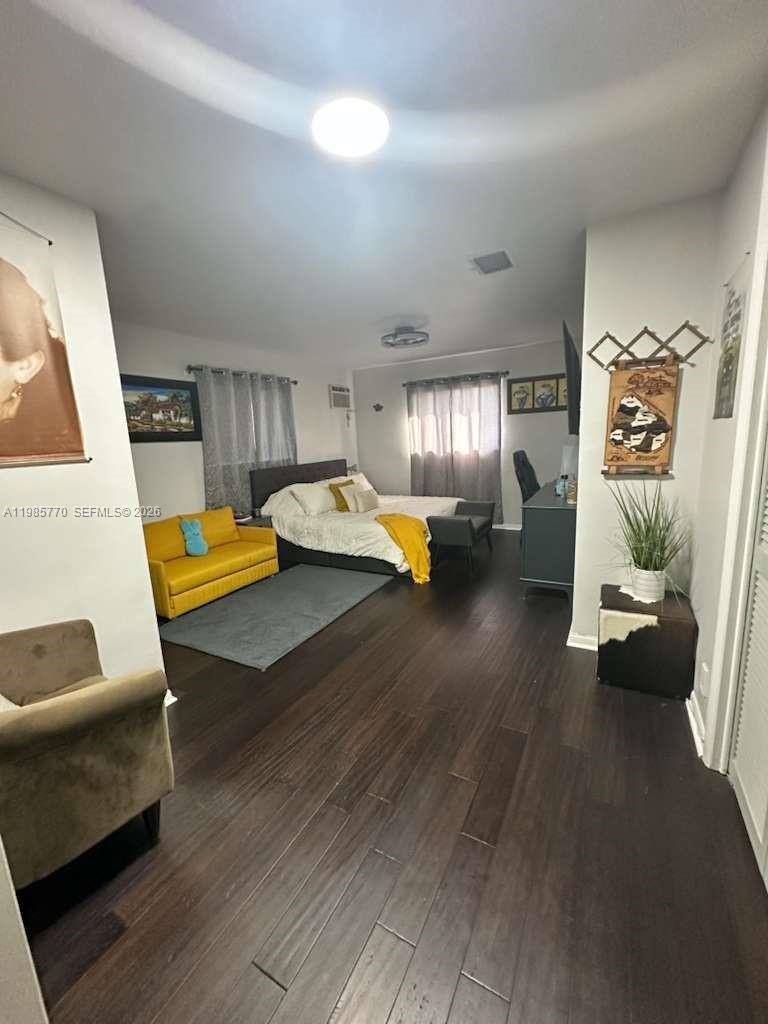 SUNSET ISLES SEC 2 - Residential