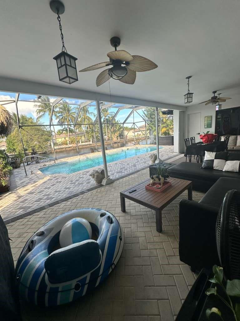 SUNSET ISLES SEC 2 - Residential