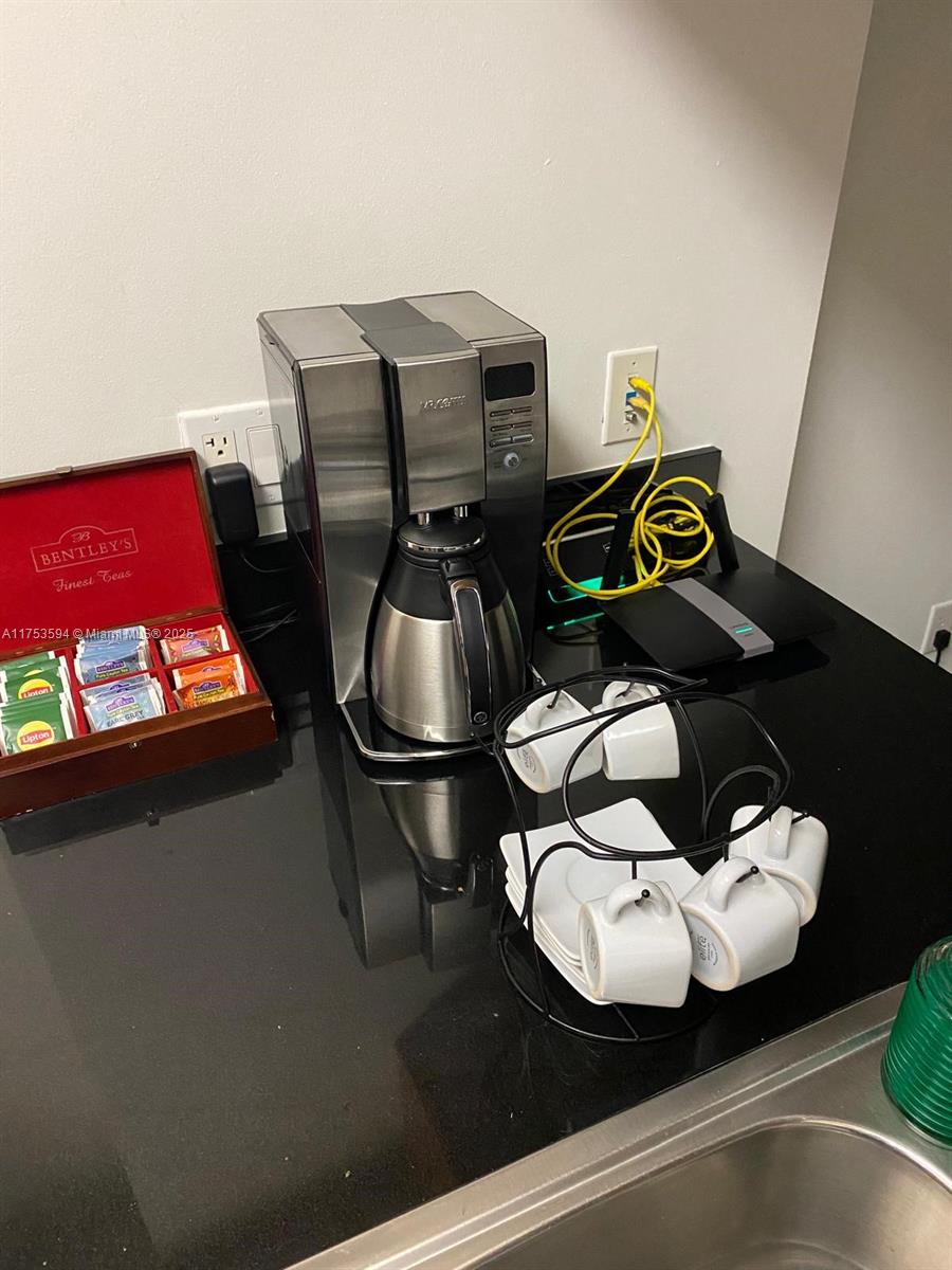 OPERA TOWER CONDO - Residential