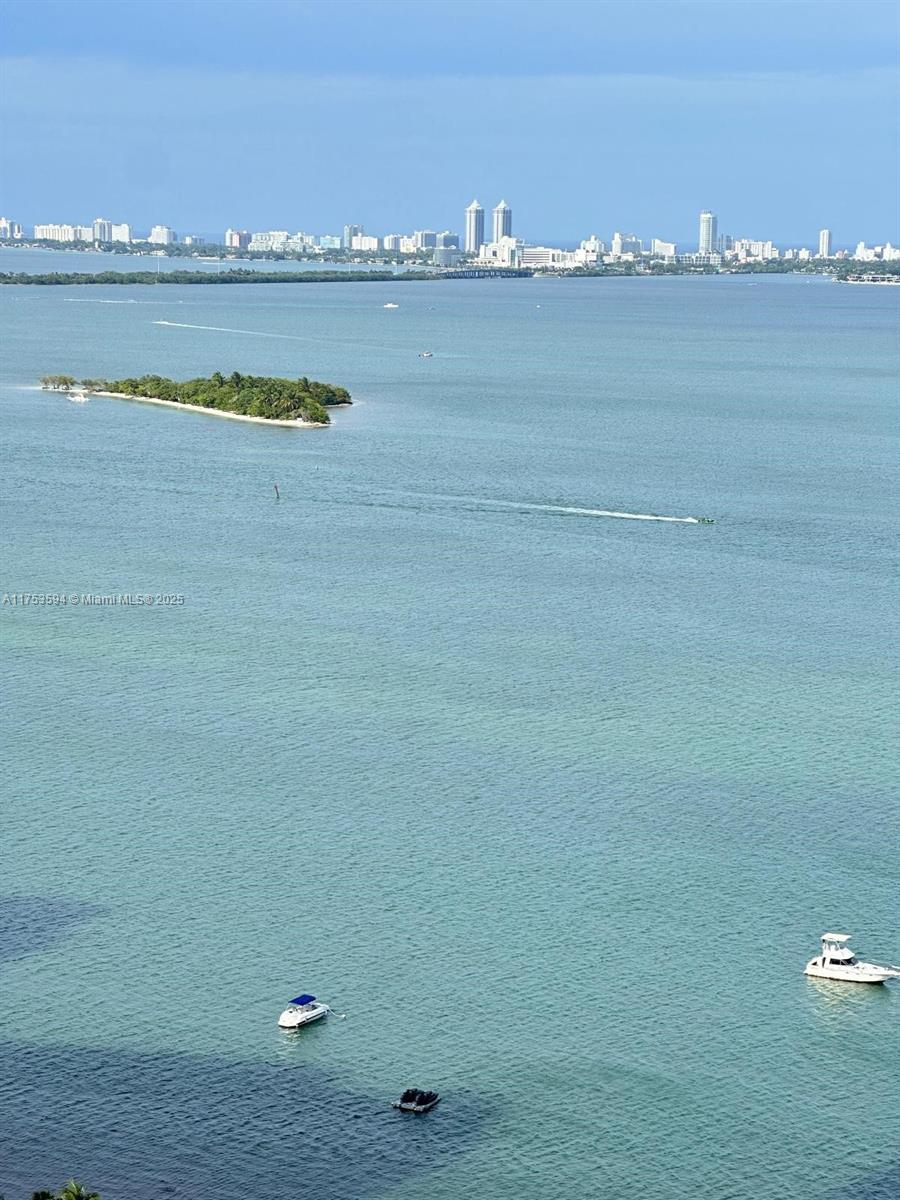 OPERA TOWER CONDO - Residential