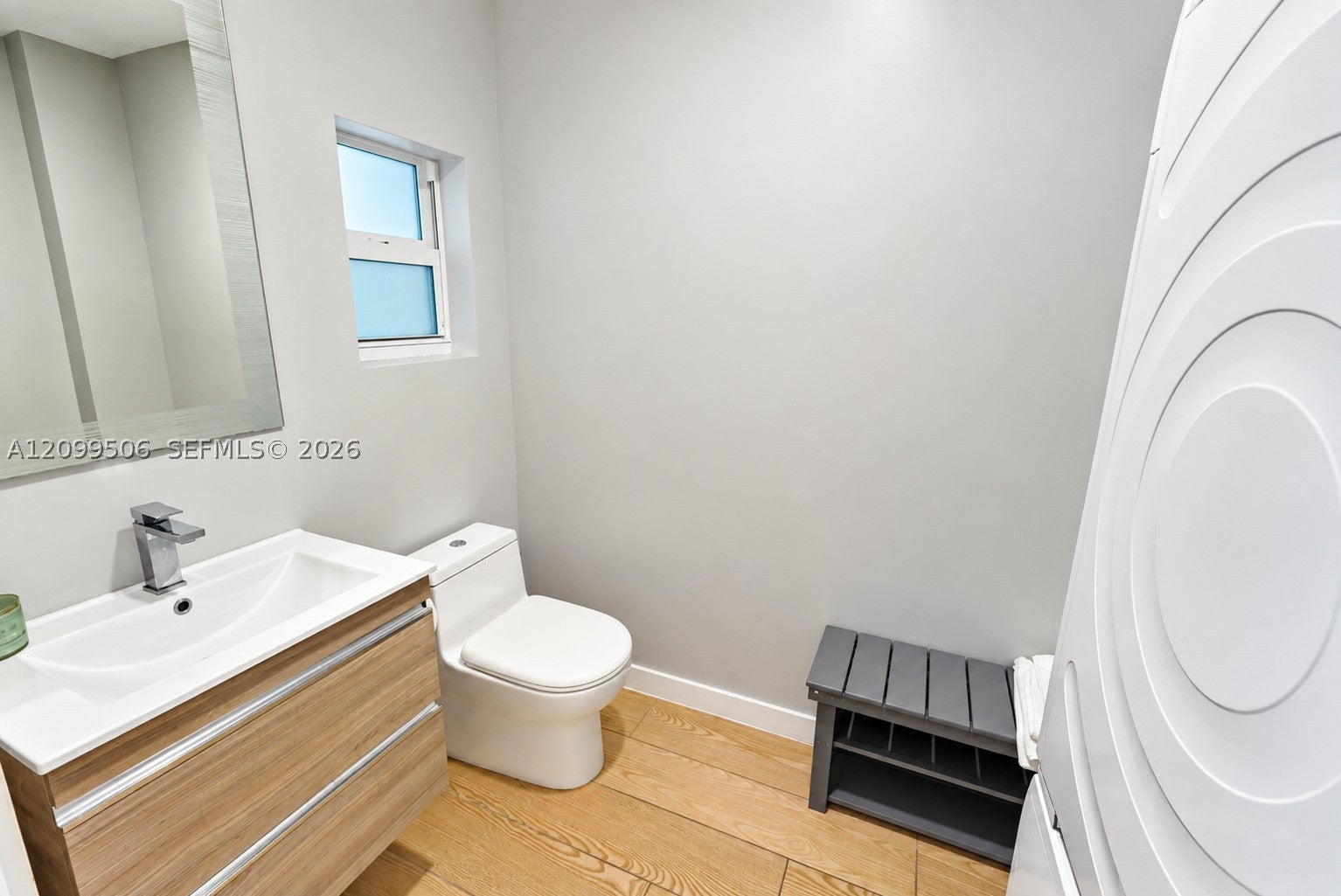 619 Meridian Ave 4
