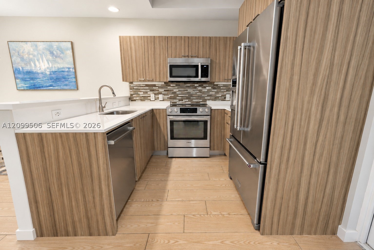 619 Meridian Ave 4