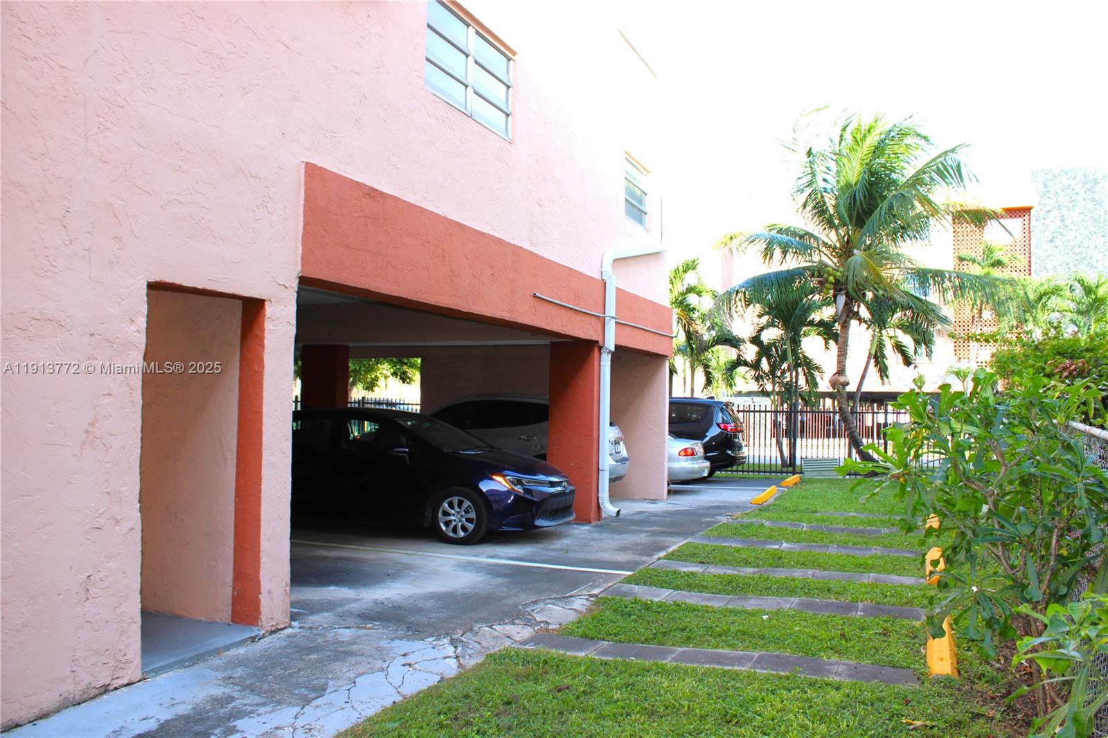 MORADA NO 2 CONDO - Residential Lease