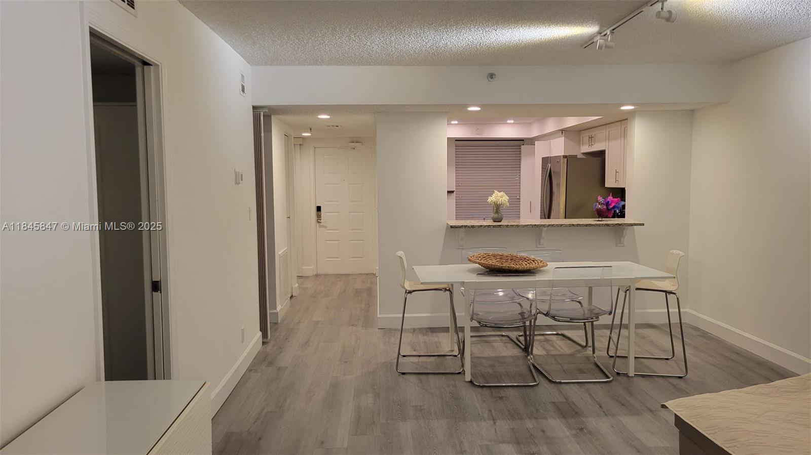 CLUB ROYALE CONDO - Residential