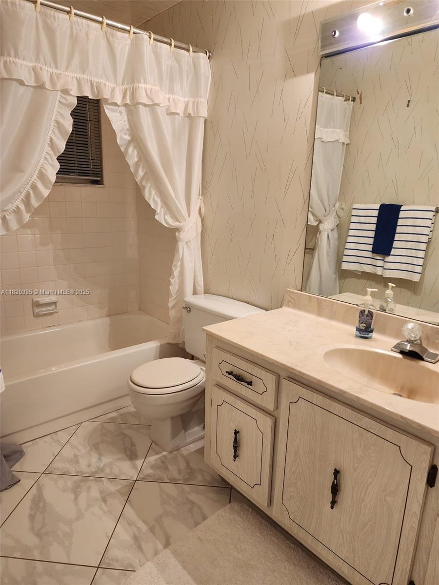 HIGH POINT OF DELRAY WEST - Residential Lease