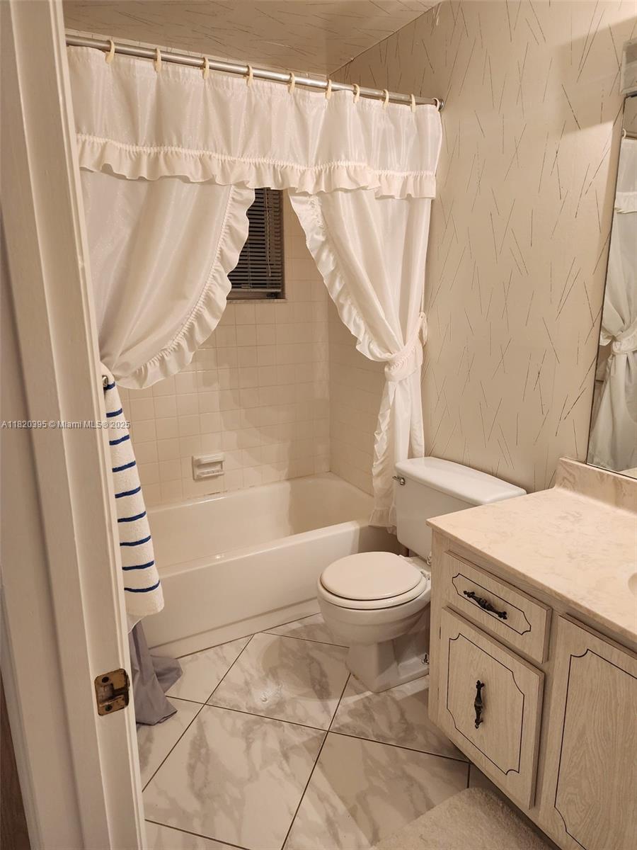 HIGH POINT OF DELRAY WEST - Residential Lease