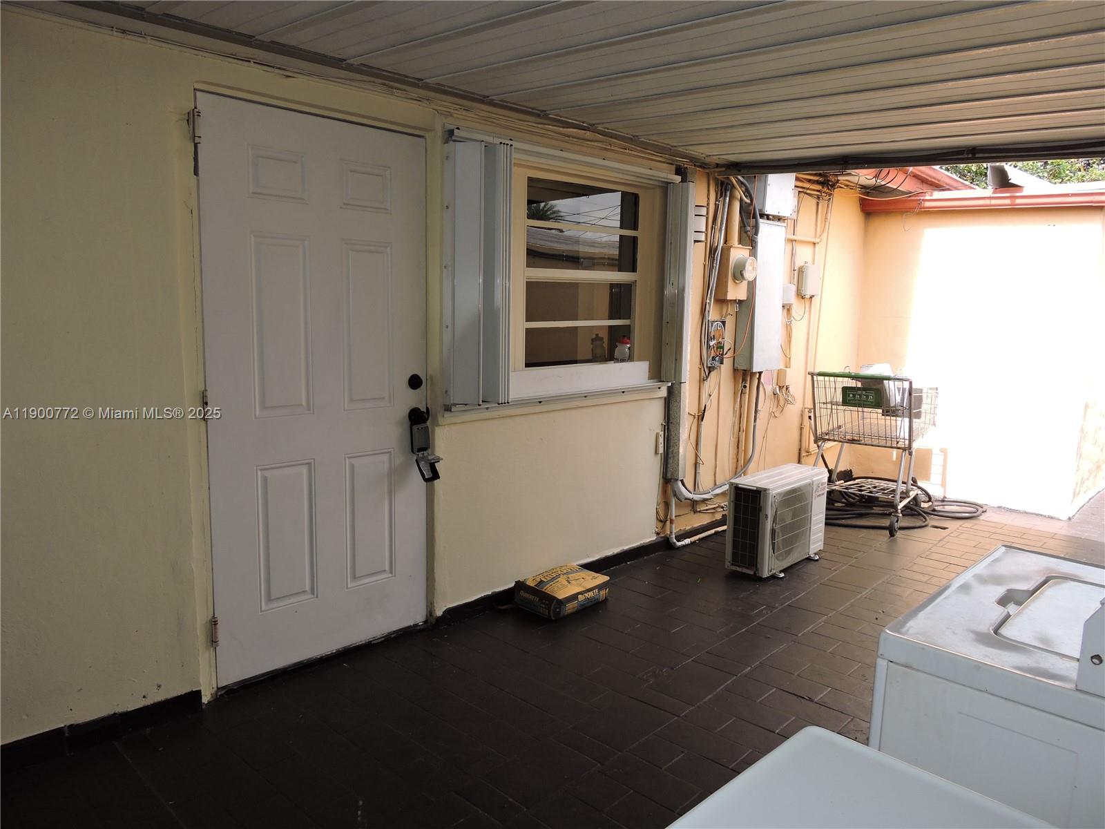 ESSEX VILLAGE 4TH ADDN - Residential Lease