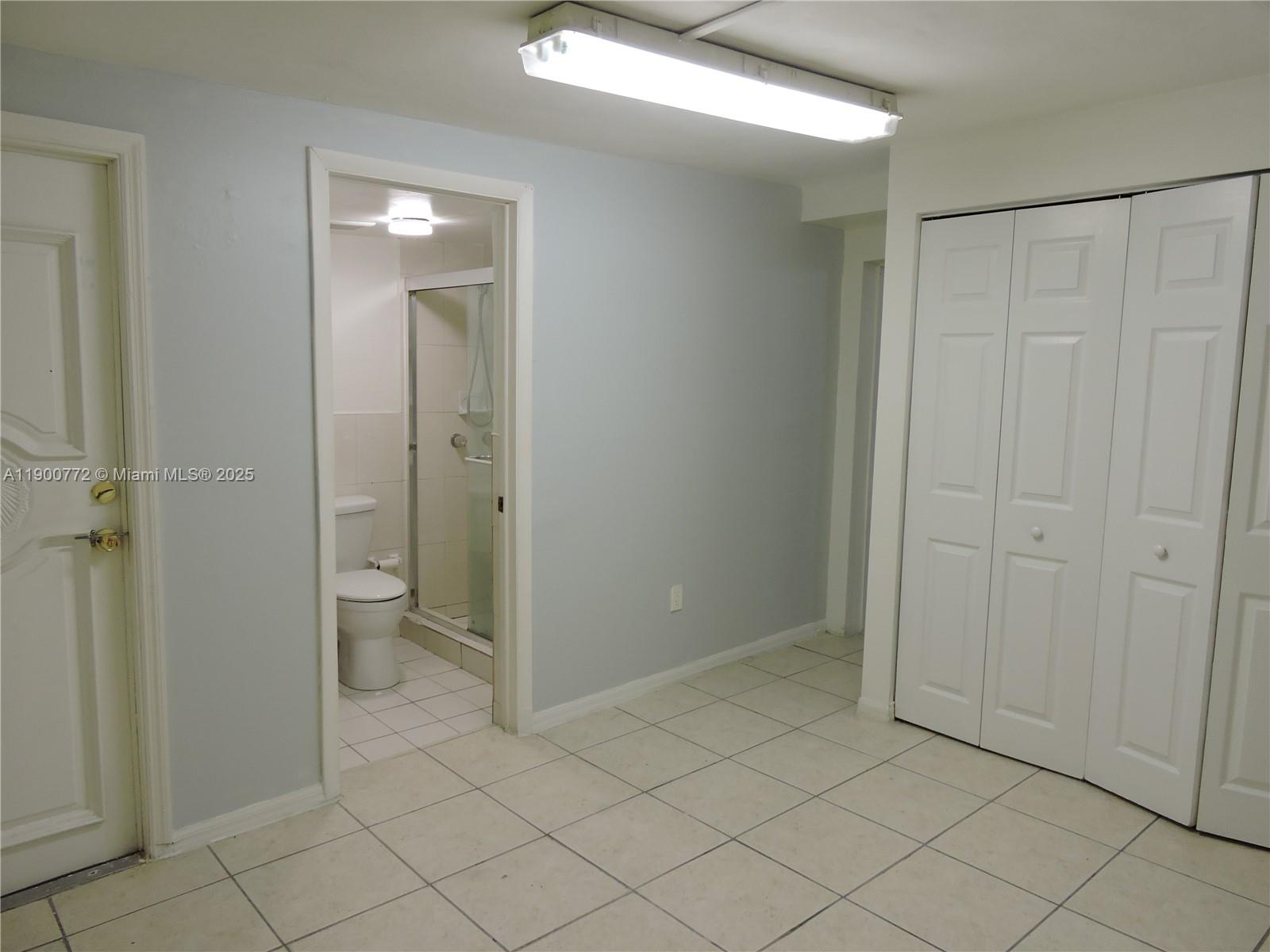 ESSEX VILLAGE 4TH ADDN - Residential Lease