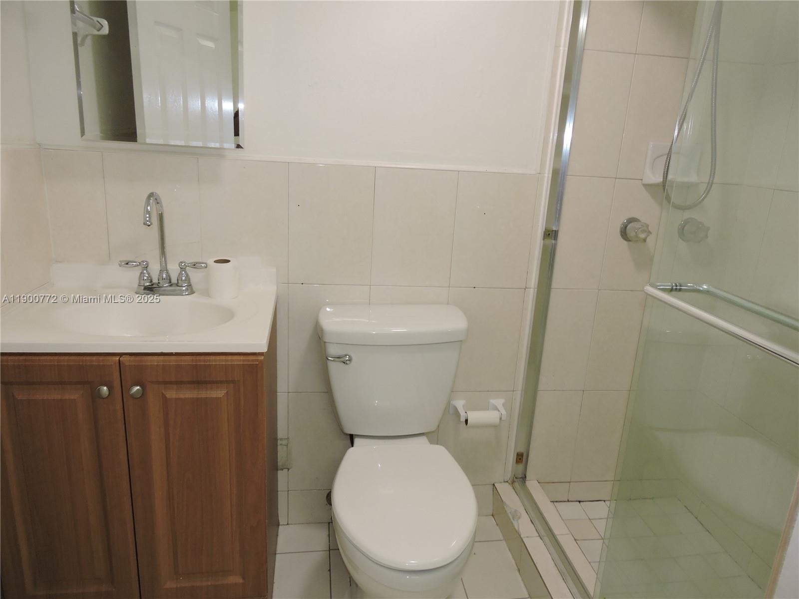 ESSEX VILLAGE 4TH ADDN - Residential Lease