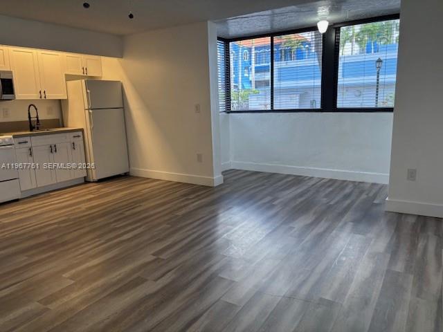 MOON TOWER CONDO - Residential