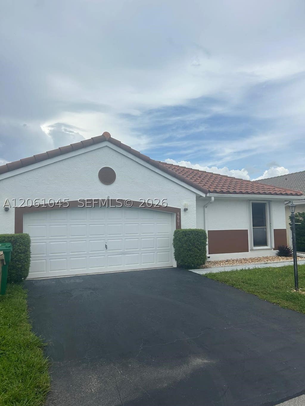 Photo of 5901 Chester Ln, Davie, FL 33331 (MLS # A12061045)