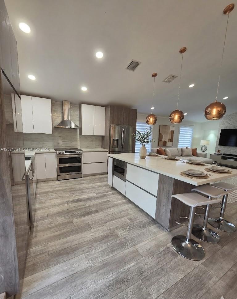 HOLLYWOOD GARDENS - Residential