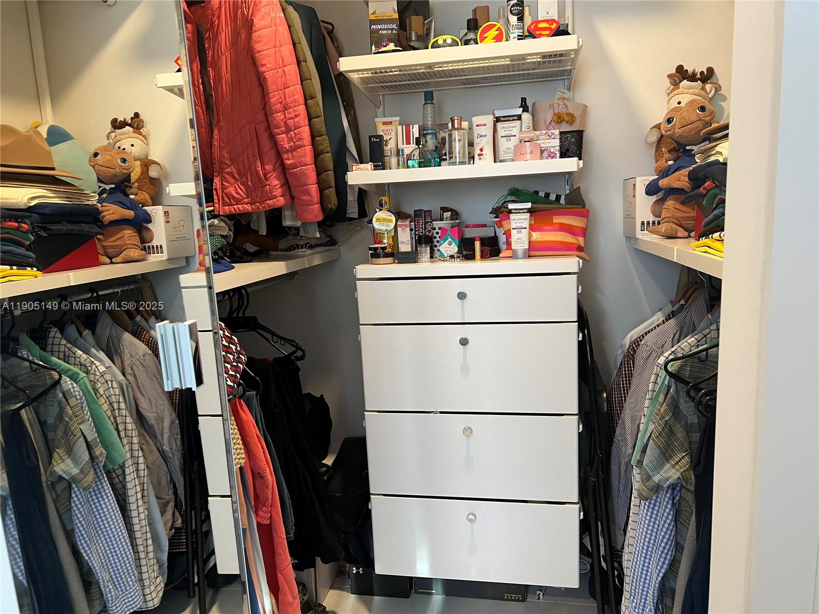 ISLANDS AT DORAL 1ST ADDI - Residential Lease