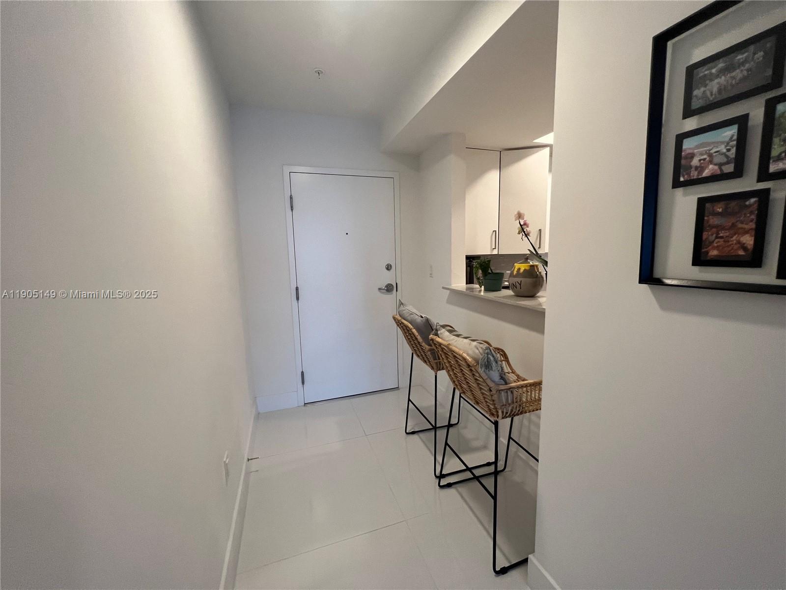 ISLANDS AT DORAL 1ST ADDI - Residential Lease