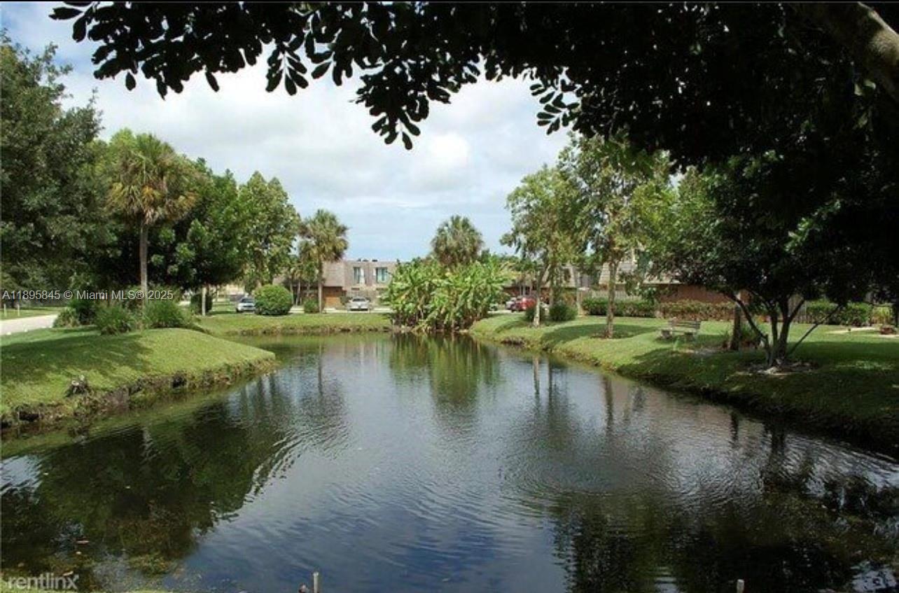 BROOK VILLAS - Residential Lease