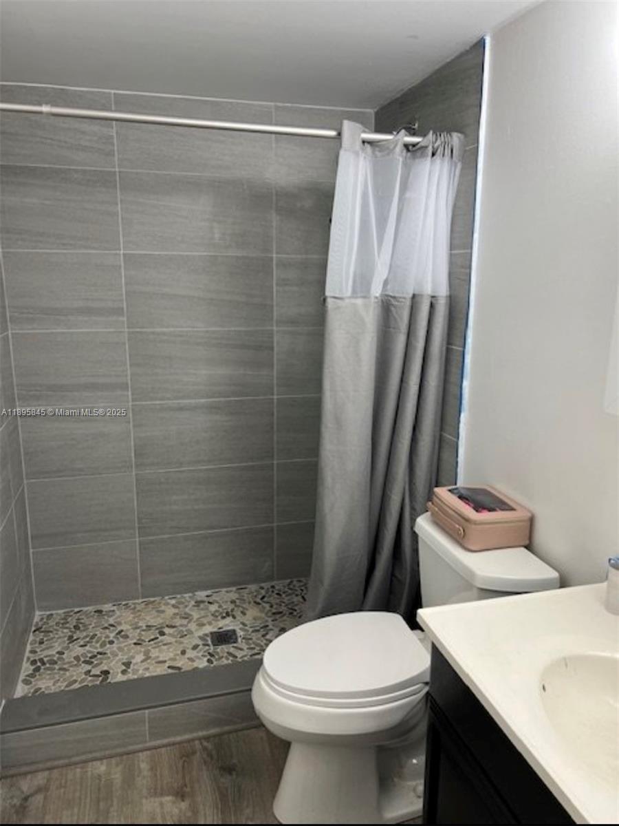 BROOK VILLAS - Residential Lease