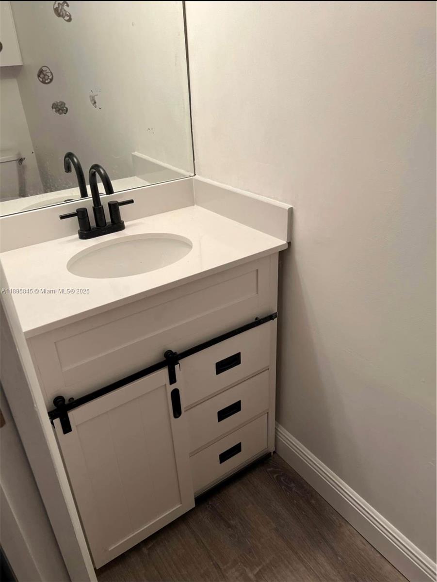 BROOK VILLAS - Residential Lease