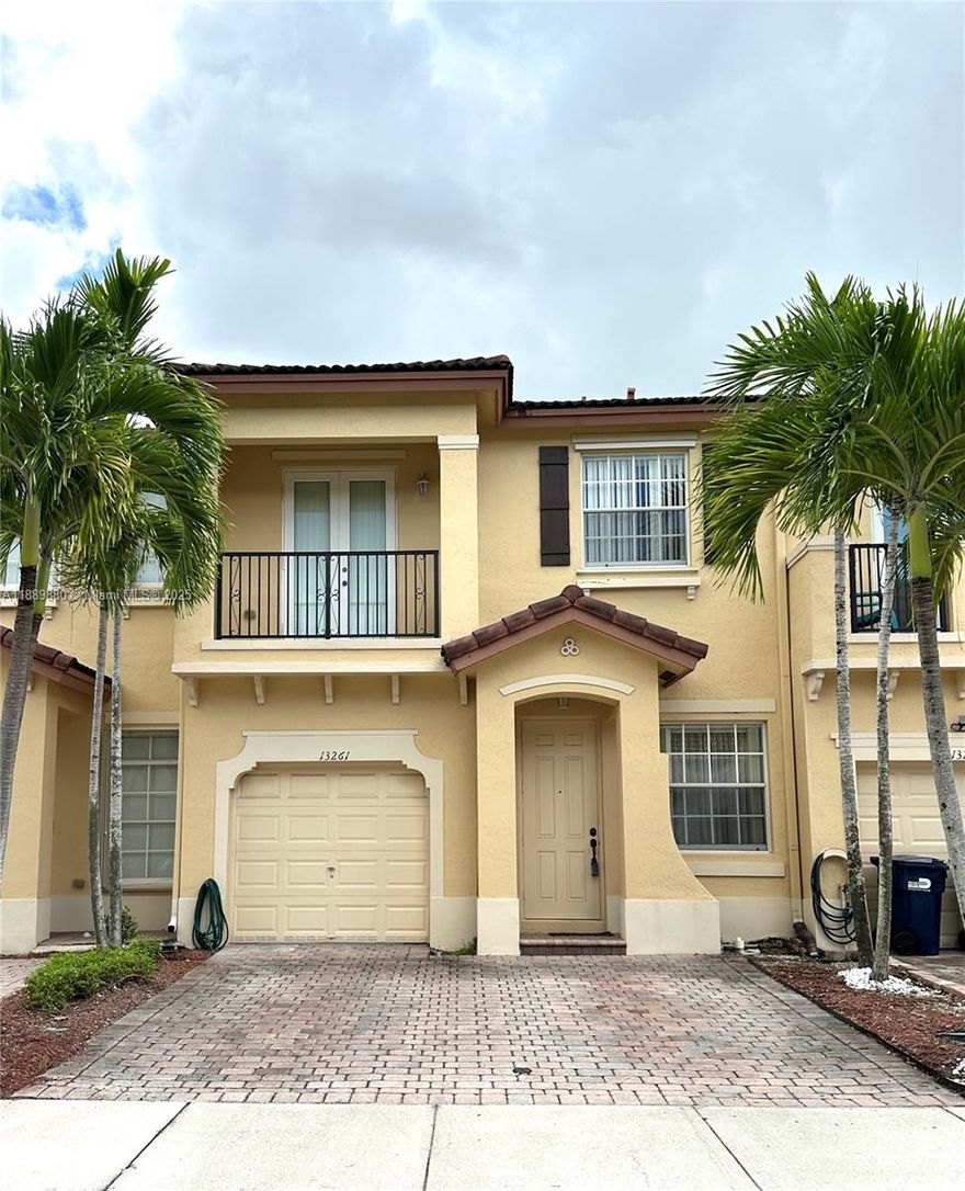 Priced to Sell– Come see this light and bright two-story townhome in Tuscany Village located in Kendall. Features include 3 bedrooms, 2.5 bathrooms, and 1-car garage with room for 2 additional cars in the driveway. Enjoy tile flooring throughout the main living areas, and a spacious remodeled kitchen with plenty of cabinet space & countertops. The family room is filled with natural sunlight, thanks to large windows that open to a private, fenced-in patio—no rear neighbors, offering added privacy. Generous primary suite with huge walk-in closet and bath. Other features include high ceilings, neutral interiors and washer/dryer upstairs. Located in a quiet, well-kept neighborhood with access to community swimming pool, exercise room, kids play area & clubhouse. 
Easy to show!
