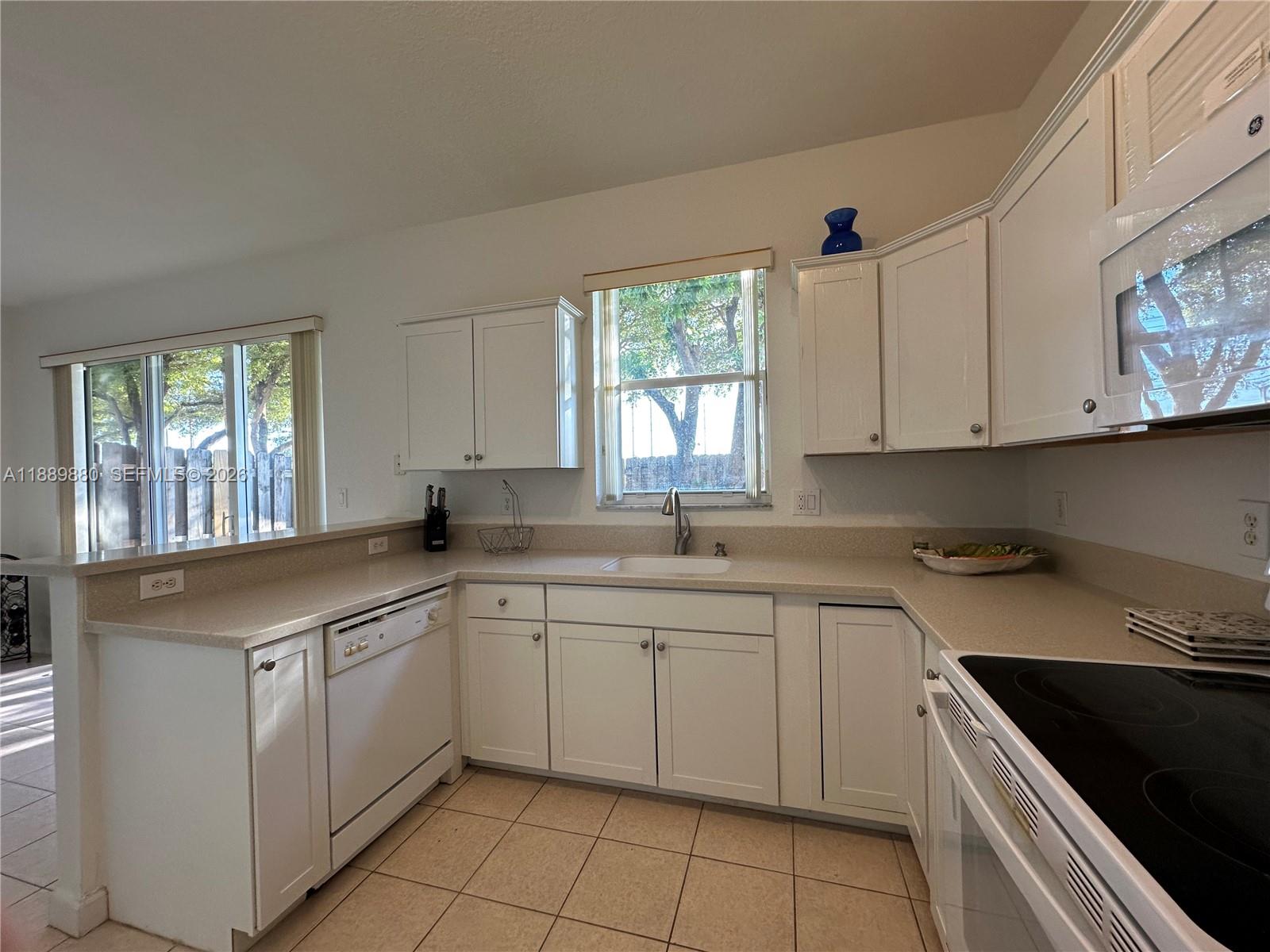 COURTS AT TUSCANY - Residential