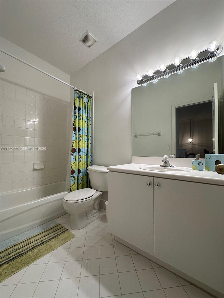 COURTS AT TUSCANY - Residential