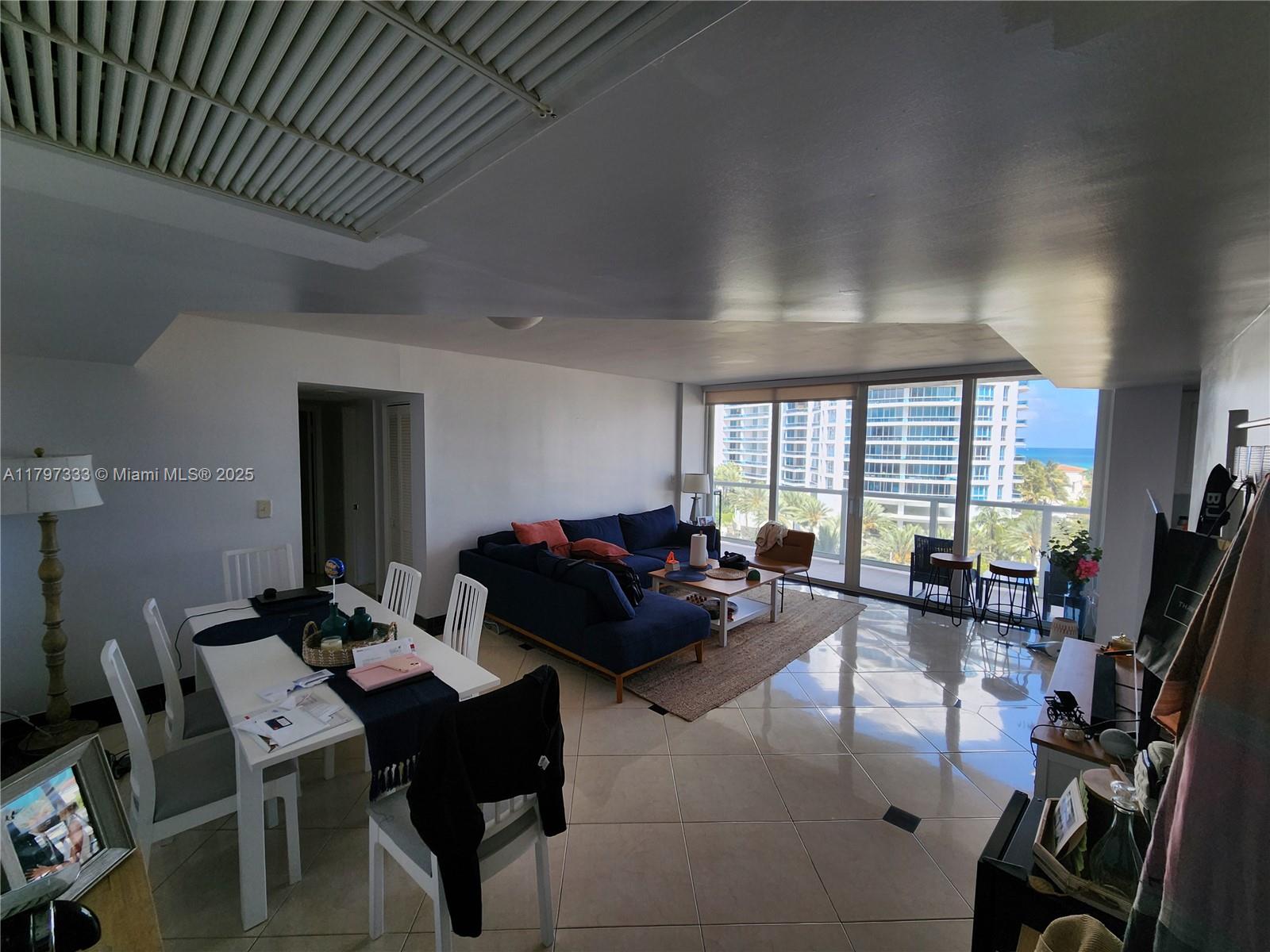 5900 Collins Ave 906