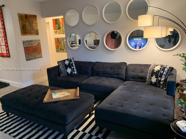 2 NE 44 ST, Miami, FL, 33137/$1,248,500 2 2 NE 44 ST