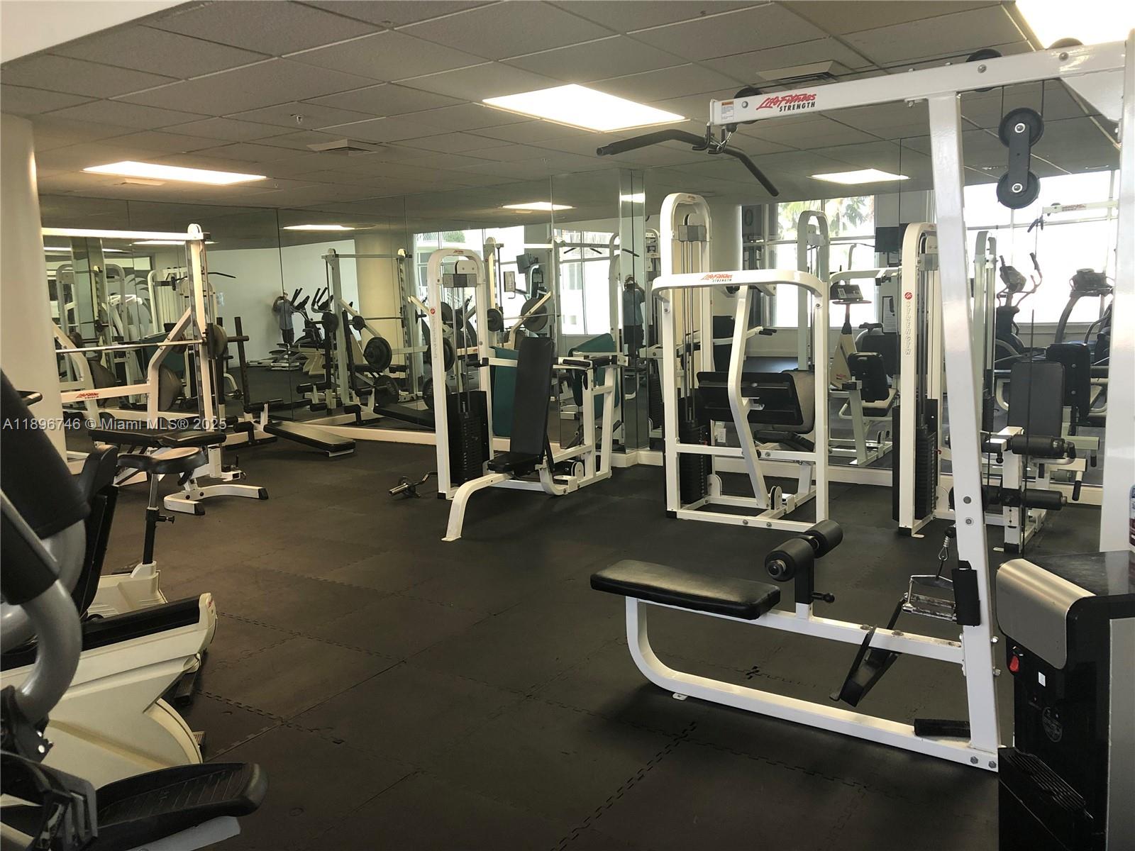 ISLAND POINTE CONDO - Residential Lease