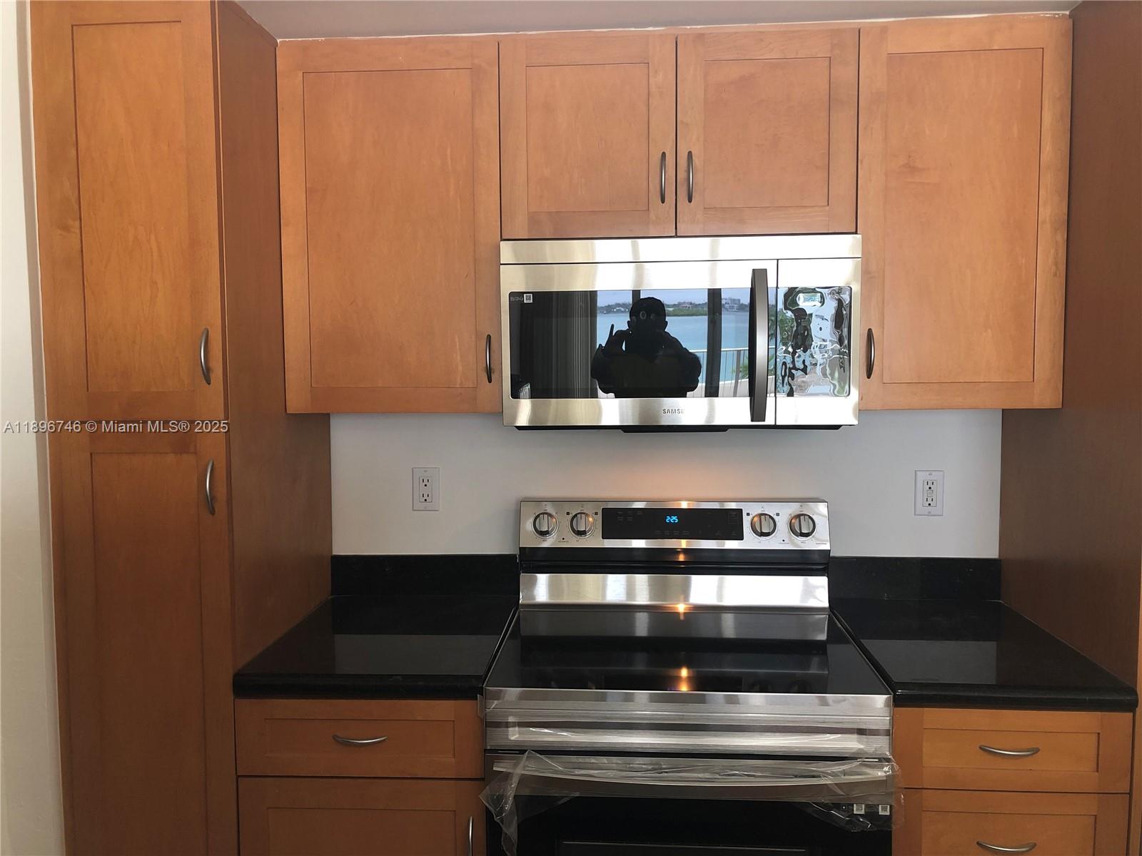 ISLAND POINTE CONDO - Residential Lease