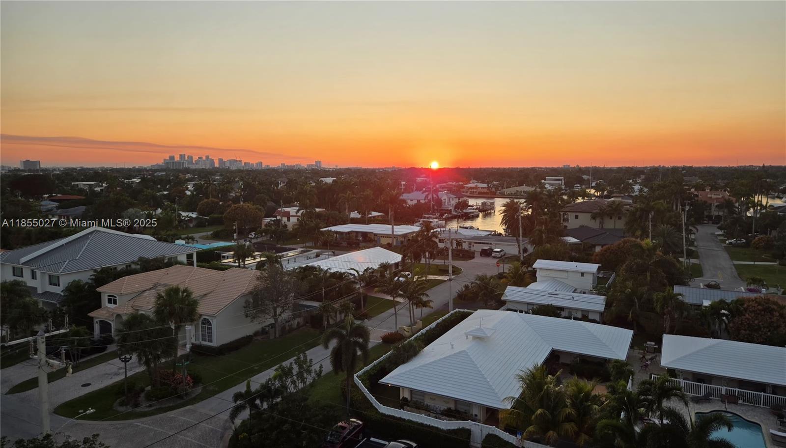 EVERGLADES CLUB CONDO - Residential Lease