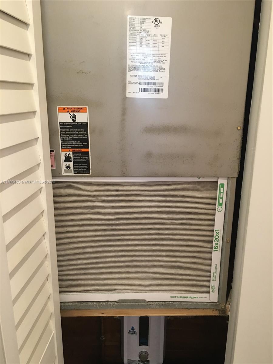 645 MICHIGAN AVE CONDO - Residential