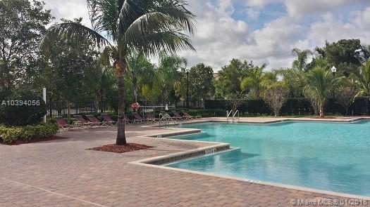 MANDARIN LAKES - Residential