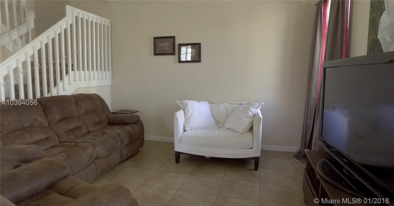 MANDARIN LAKES - Residential