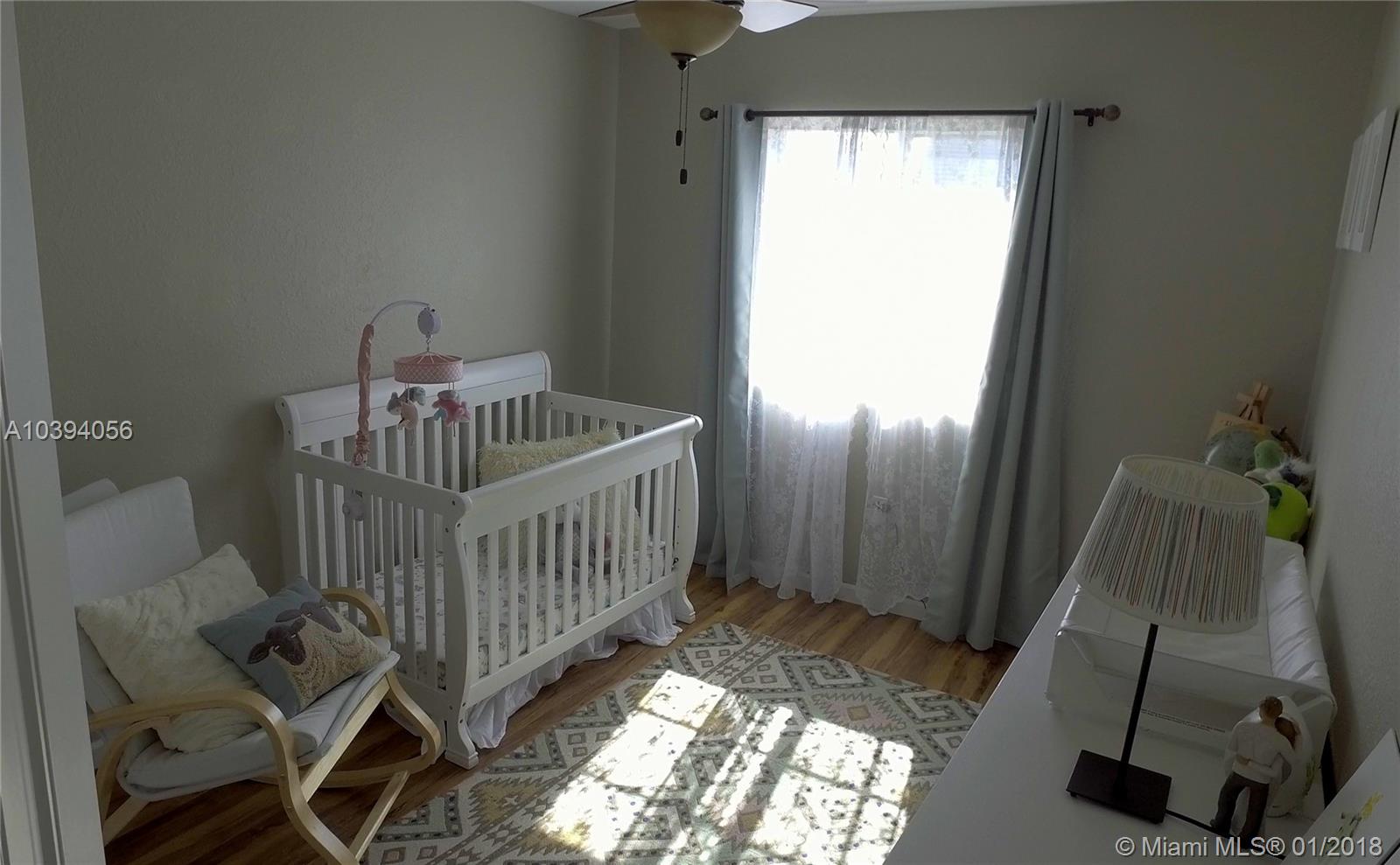 MANDARIN LAKES - Residential