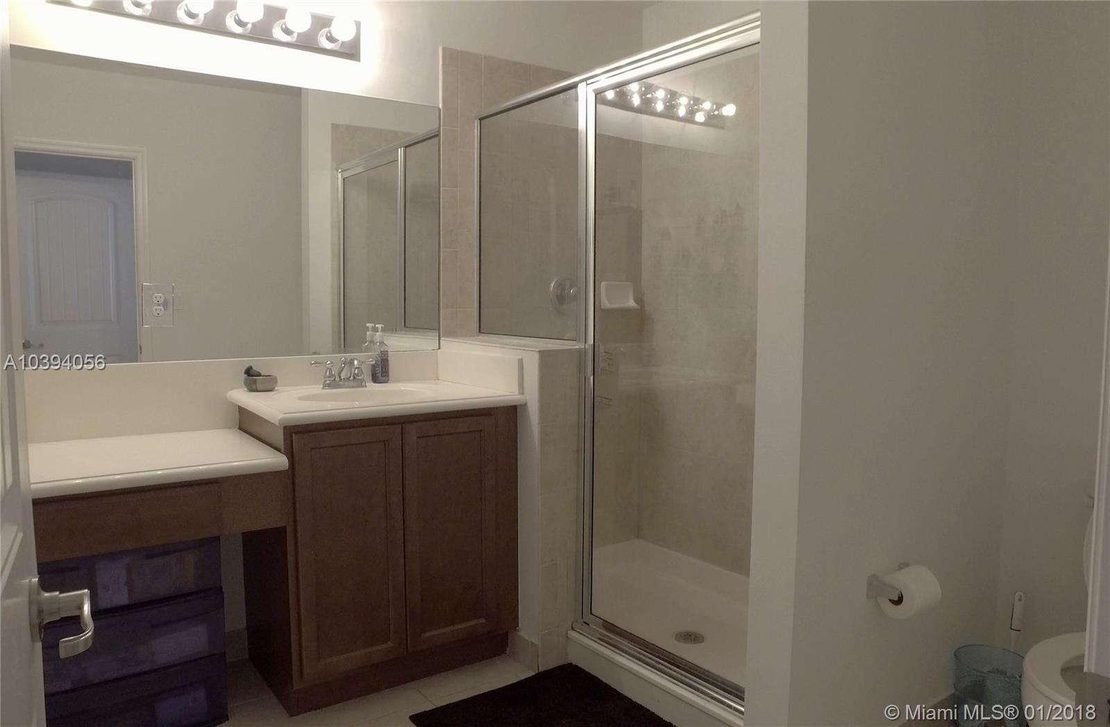 MANDARIN LAKES - Residential