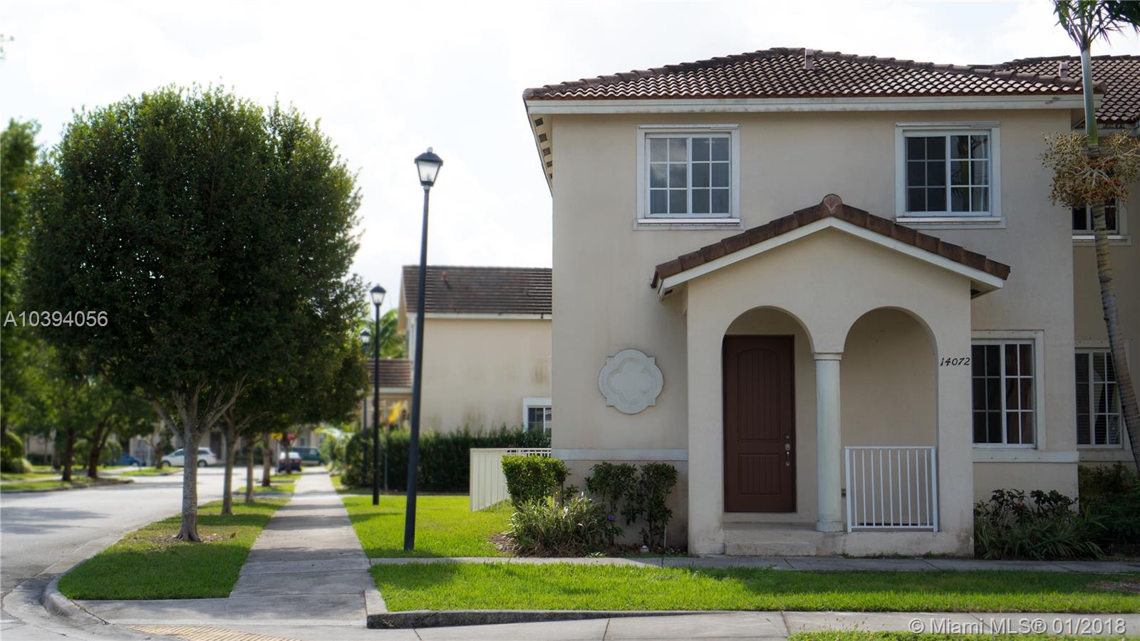 MANDARIN LAKES - Residential