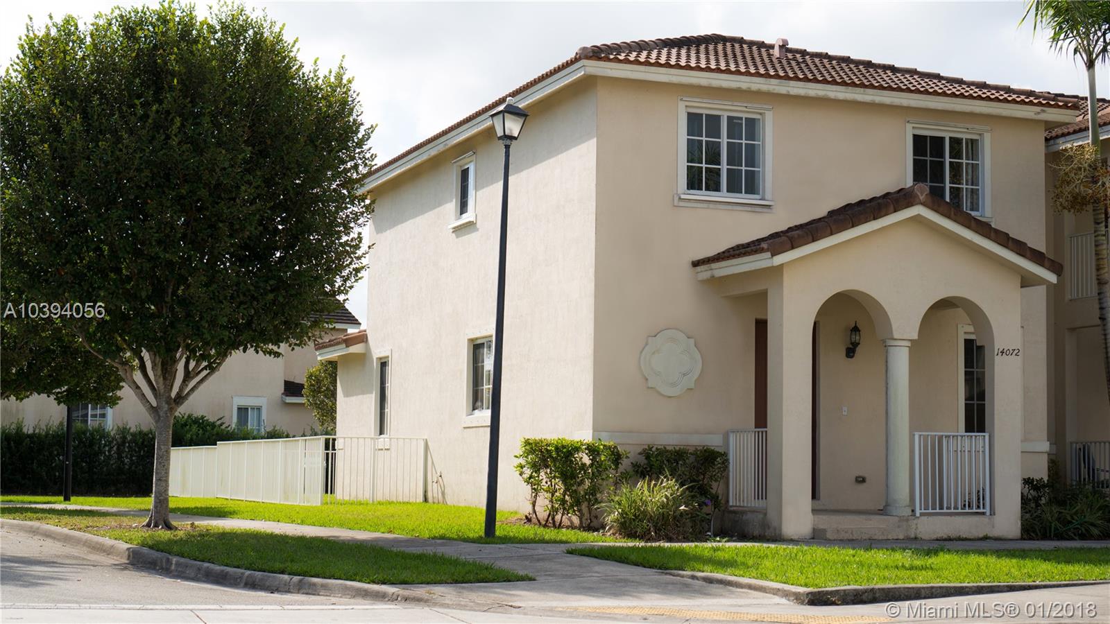 MANDARIN LAKES - Residential