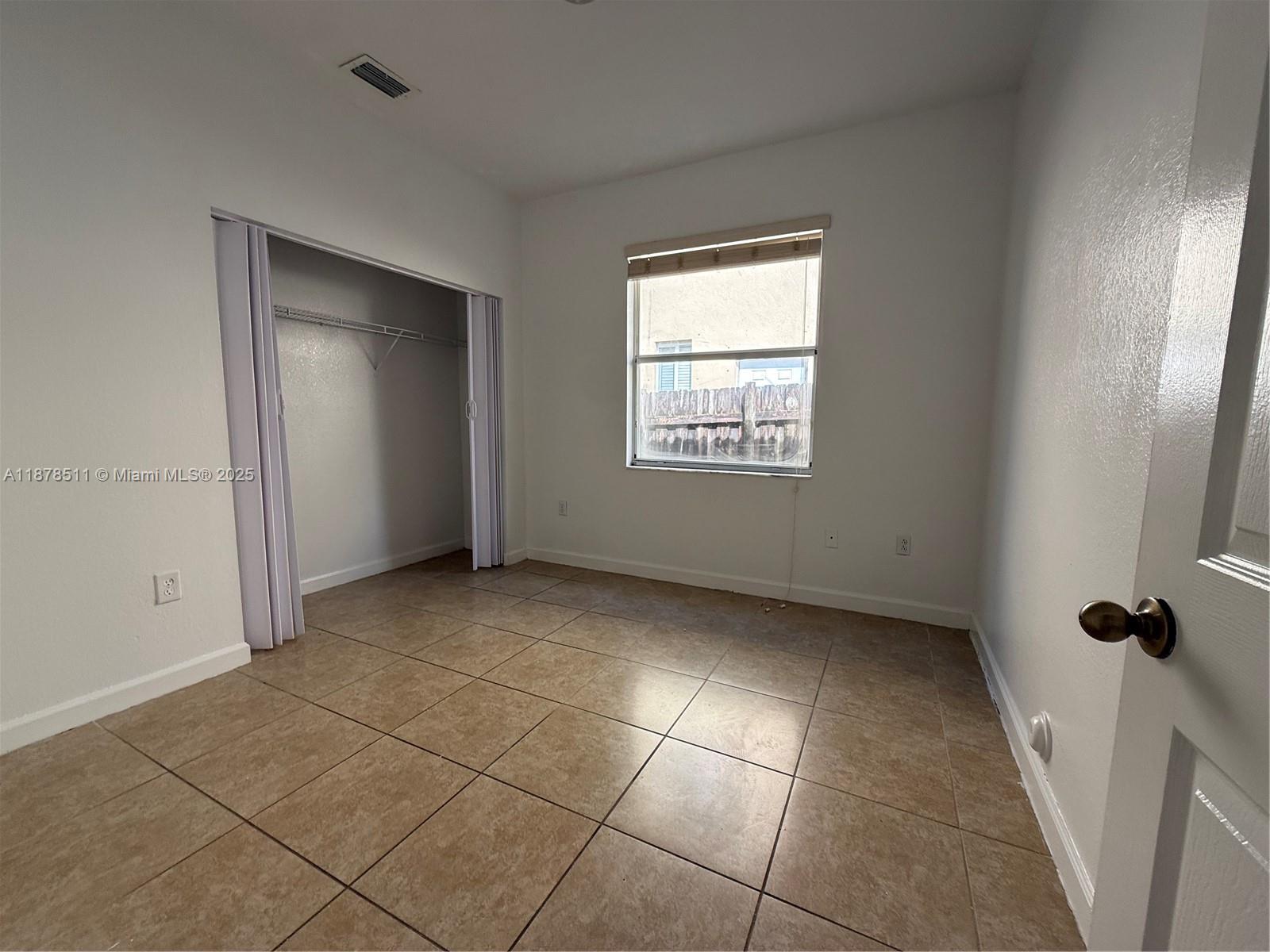 FLORIDIAN BAY ESTATES SOU - Residential