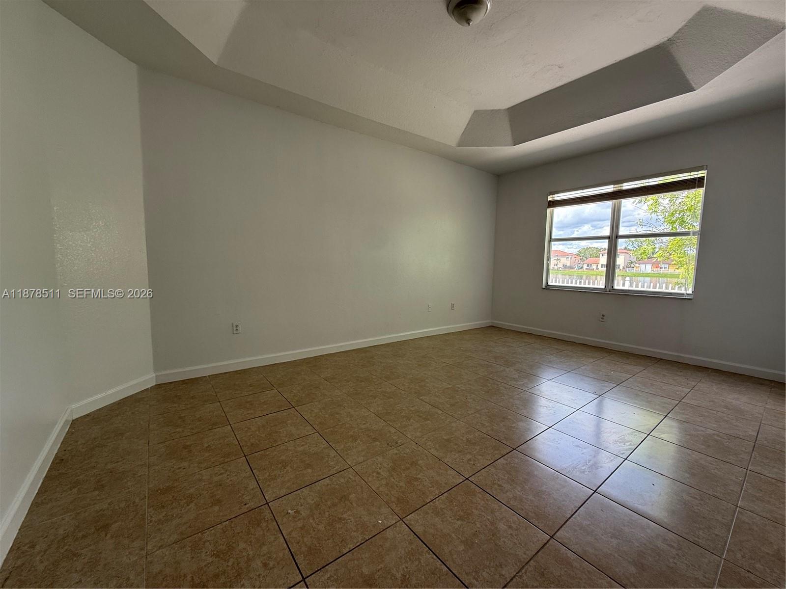 FLORIDIAN BAY ESTATES SOU - Residential