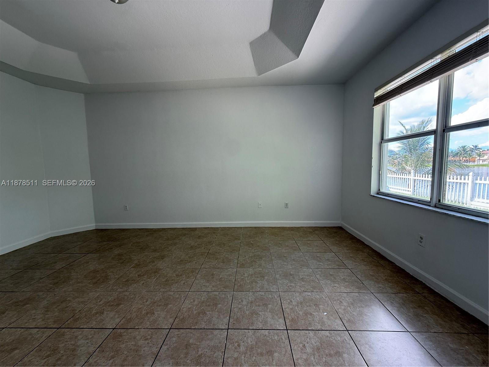 FLORIDIAN BAY ESTATES SOU - Residential